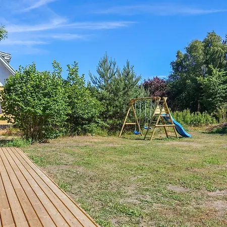 Stunning In Aakirkeby With Wifi * Vester Somarken