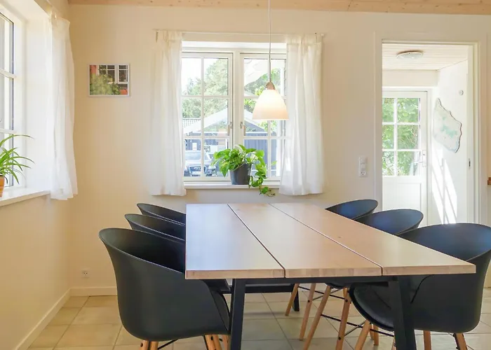 Stunning In Aakirkeby With Wifi Дом отдыха Vester Somarken